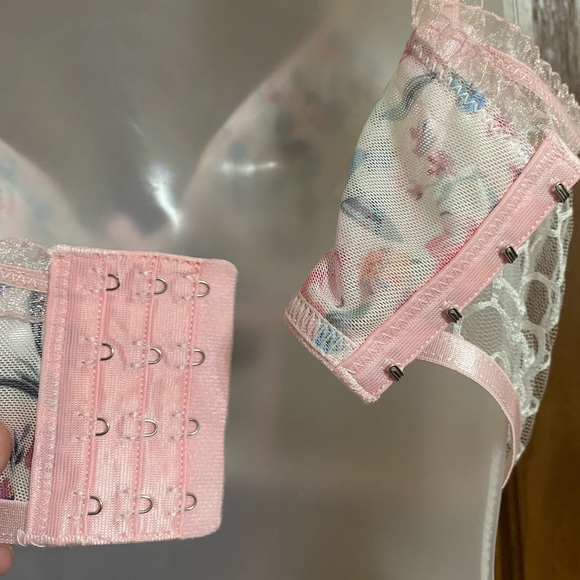 Floral Lace Lingerie Set - Size Large NWOT - Picture 9 of 13